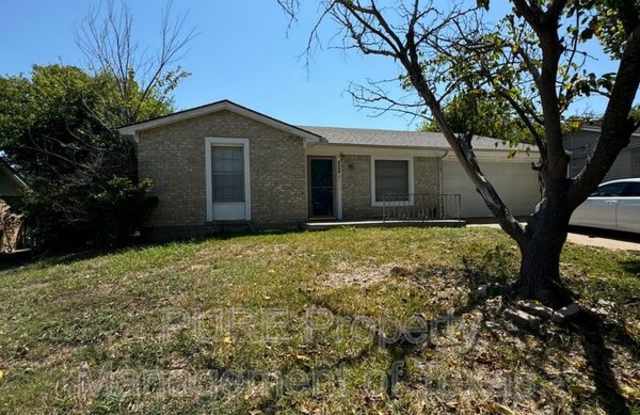 4256 Ambrose Dr - 4256 Ambrose Drive, Dallas, TX 75241