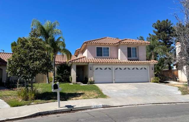 Beautiful home in Moreno Valley coming up photos photos