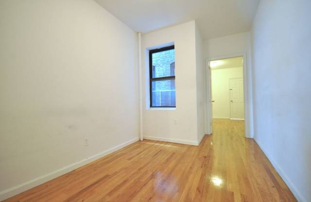424 Amsterdam Avenue Gallery 4