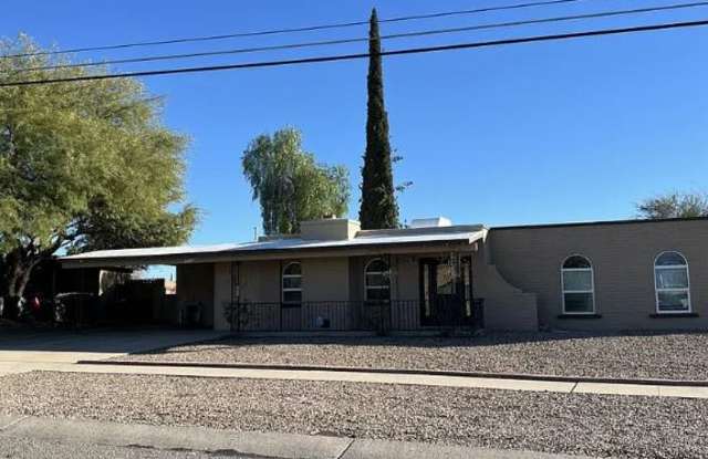 7224 East Stella Road Gallery 2