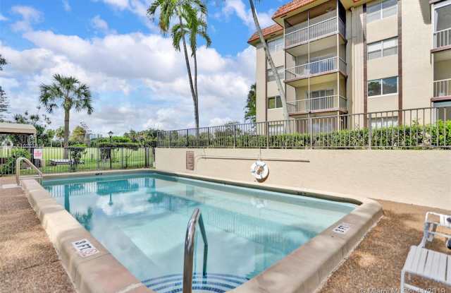 6361 N Falls Cir Dr Gallery 2