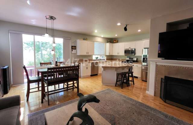 Beautiful 3 BD | 2.5 BA - West Linn - $500 MOVE-IN SPECIAL Gallery 4