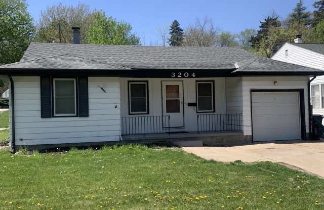 3204 N 56th photos photos