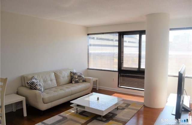 127 Greyrock Place Gallery 2