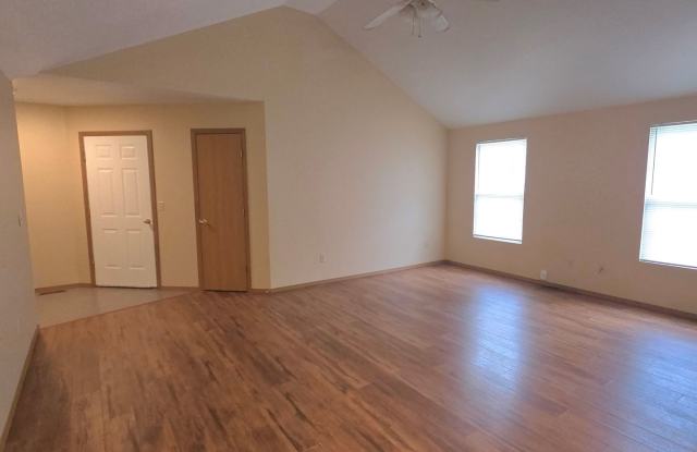 3 Bedroom 2 Baths, Close to MSU!  $1395! Gallery 3