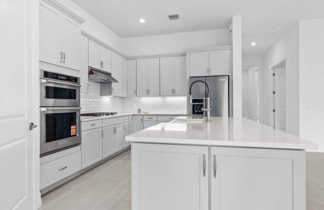 10717 Northbrook Circle Gallery 3