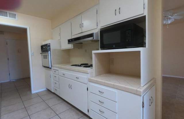 11858 N THUNDERBIRD Road Gallery 4