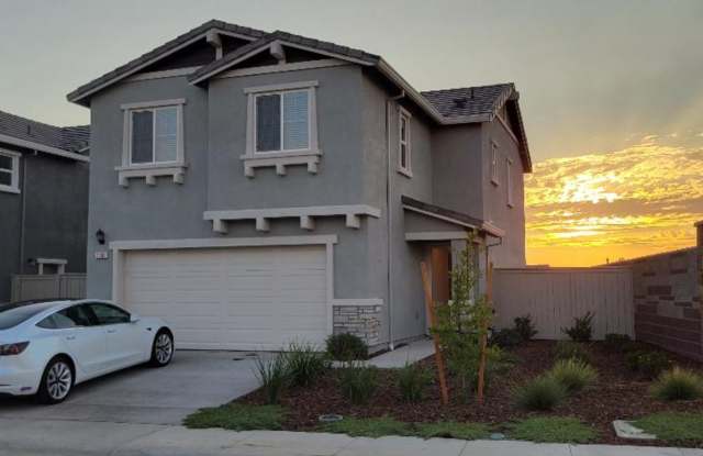 BRAND NEW (Solar) 4/2.5 West Roseville! Please see marketing ad for viewings. photos photos