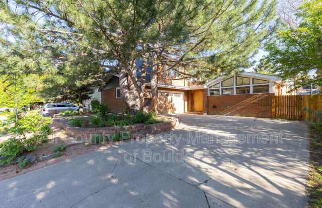 4740 McKinley Dr photos photos