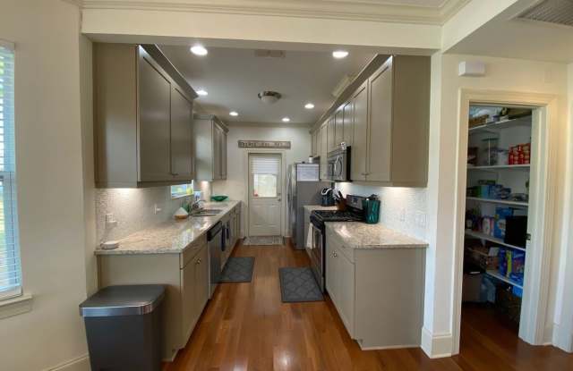1683 Brush Hill Road Gallery 3