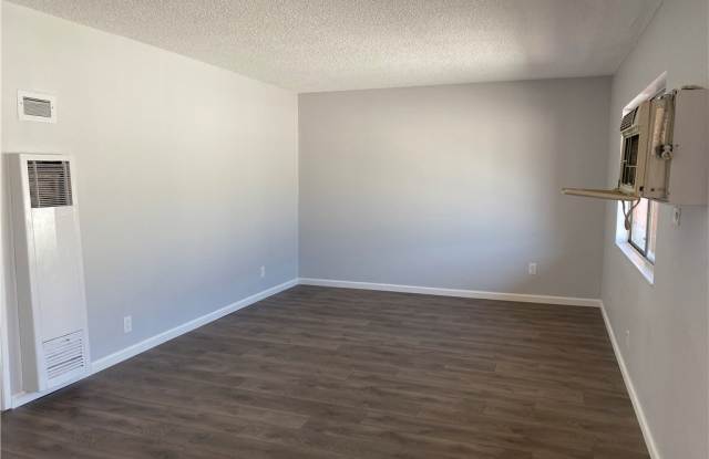 600 E Acacia Avenue Gallery 2