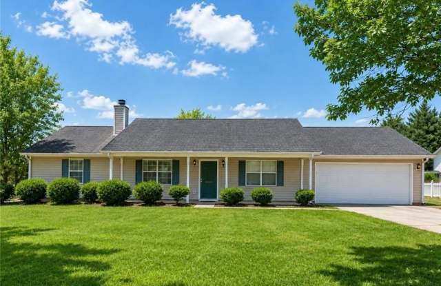 108 Greenleaf Drive photos photos