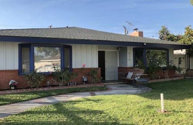 813 Delphine Pl Gallery 2
