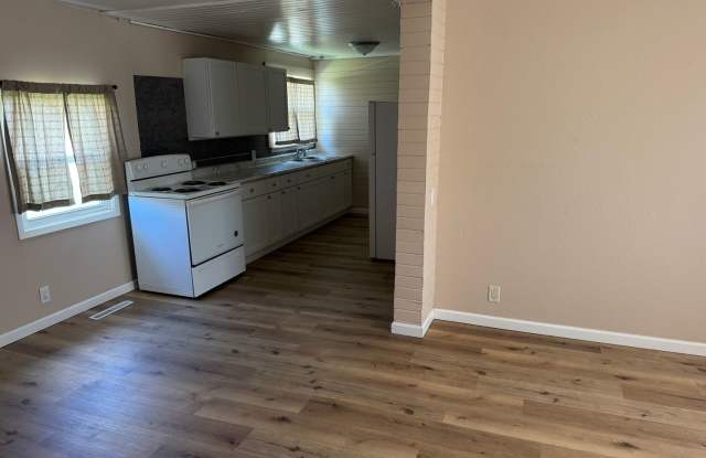 Cute 2 BR Ranch in Marshalltown Iowa Gallery 3