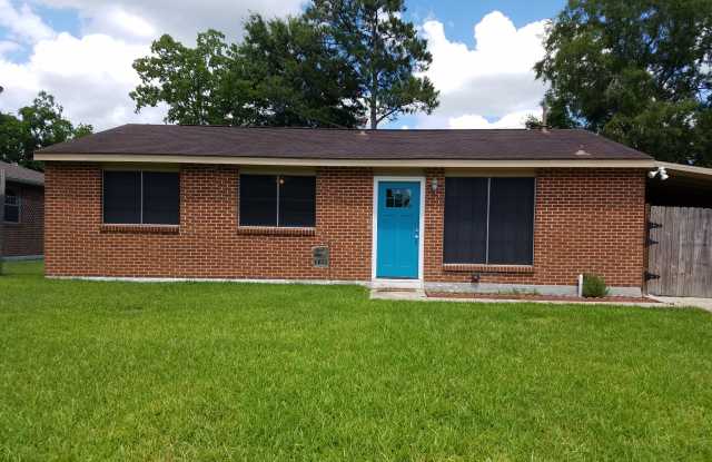 380 Oriole Drive - 380 Oriole Drive, Slidell, LA 70458 380 Oriole Drive - 380 Oriole Drive, Slidell, LA 70458