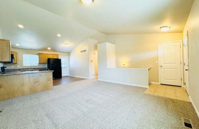 969 Delphinus Place Gallery 3