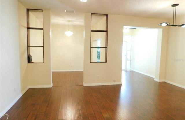 651 VALLANCE WAY NE Gallery 4
