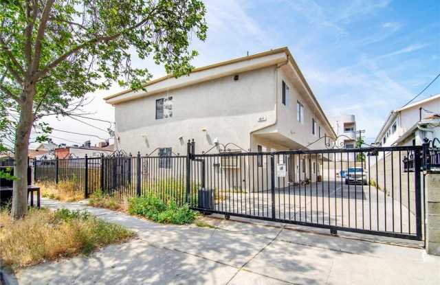 6843 Agnes Avenue photos photos