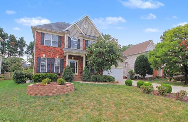 Freshly Updated Hampton Ridge Home – Refinished Hardwoods, New Carpet & Fenced Yard photos photos