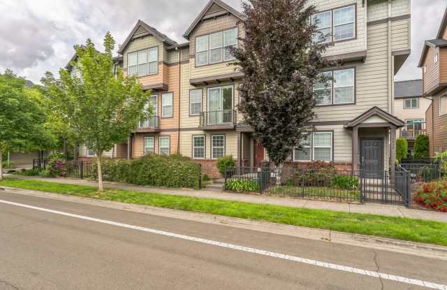 $500 off the first month's rent with a lease signed by 7/31/25 - 4827 Southeast Davis Road, Hillsboro, OR 97123
