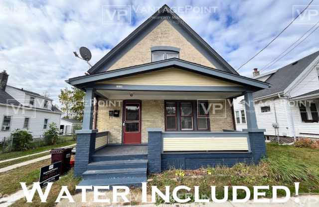 1330 South 19th Street - 1330 South 19th Street, Manitowoc, WI 54220