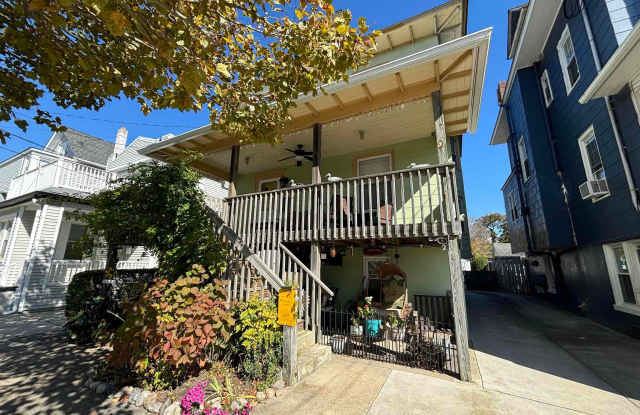 9 N Newport Ave photos photos
