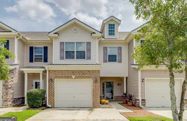 Townhome in LIVE OAK! Gallery 1