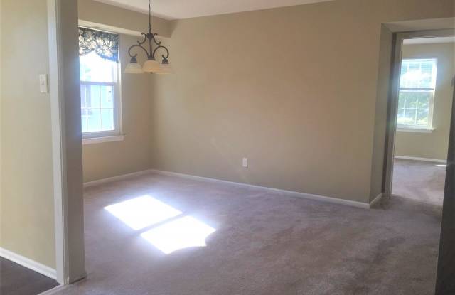 1628 BLUEBIRD DRIVE Gallery 3