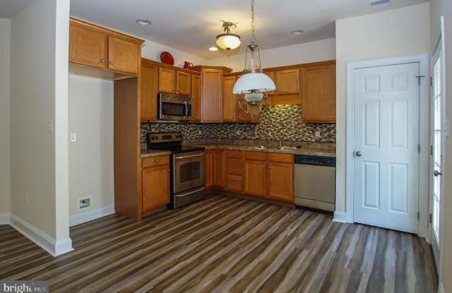 514 BARNHARDT WAY Gallery 2