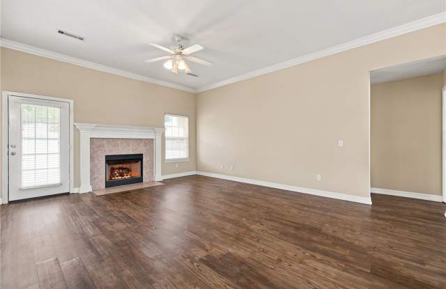 702 Maidstone Avenue Gallery 3