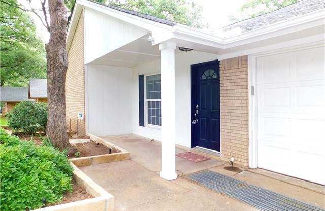 210 Lake Vista W Gallery 3