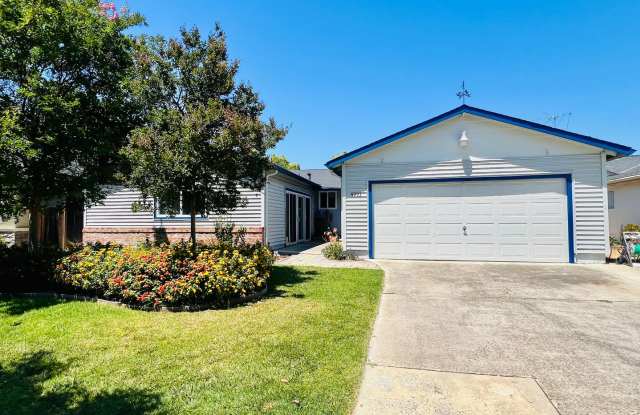 Lynbrook house ready now! $5075 photos photos