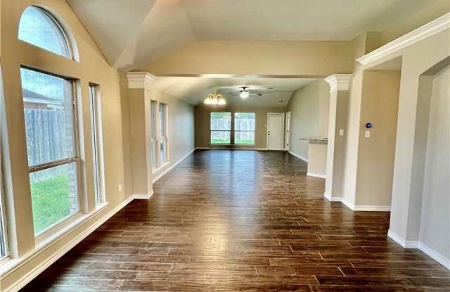 2417 Windblown Drive Gallery 2