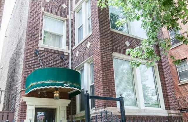 945 W Agatite Ave - 945 West Agatite Avenue, Chicago, IL 60640