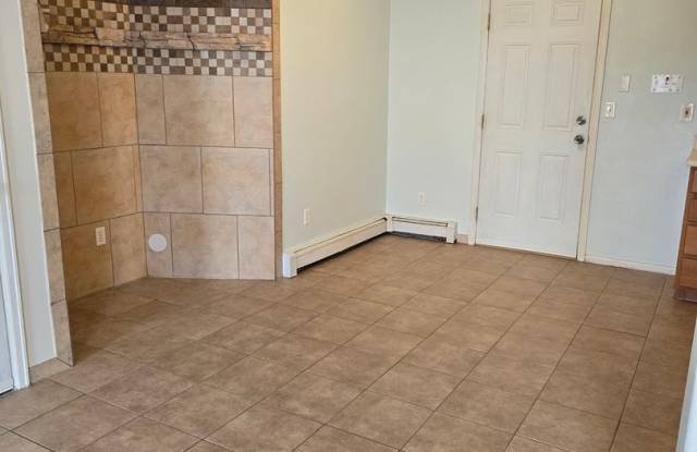 Nestled 3 bedroom, 2 bathroom on Orchard Mesa photos photos