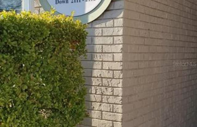 Manhattan Palms - 7210 N Manhattan Ave, Egypt Lake-Leto, FL 33614