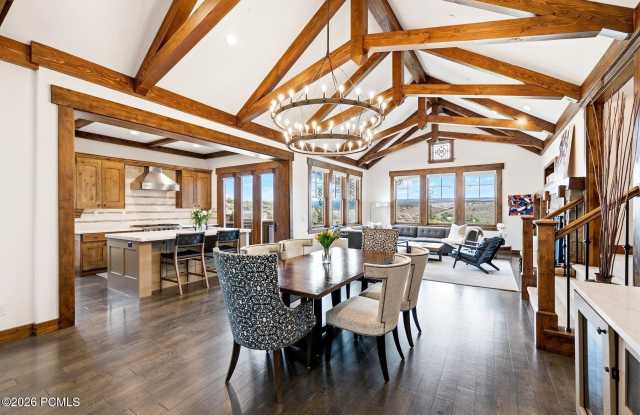 9465 N Tuhaye Park Drive Gallery 2