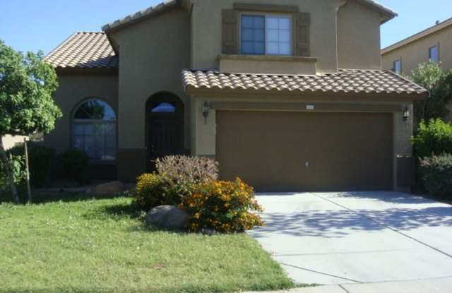 Surprise rental with a pool! - 15375 West Post Circle, Surprise, AZ 85374