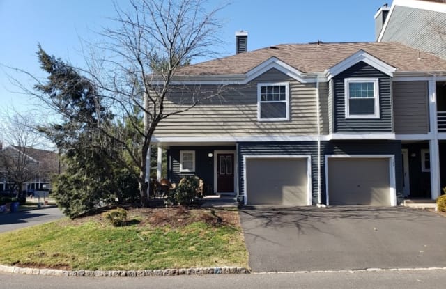 181 CRESTVIEW RD - 181 Crestview Road, Green Knoll, NJ 08807