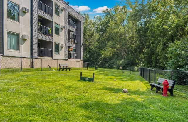 Hillsborough Apartments Gallery 4
