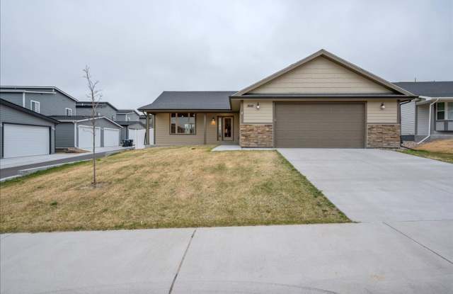 Modern, spacious, and move-in ready—this is the rental you’ve been waiting for! photos photos