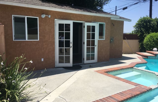 8607 Strub Ave - 8607 Strub Avenue, Whittier, CA 90607