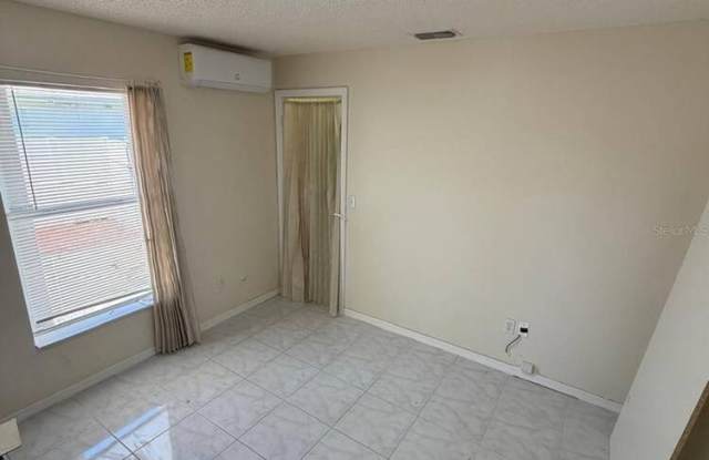 14300 Bending Branch Court Gallery 3