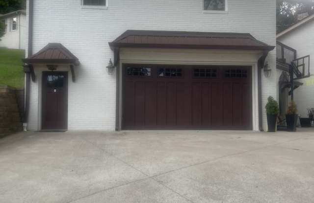 1303 Old Hillsboro Road photos photos