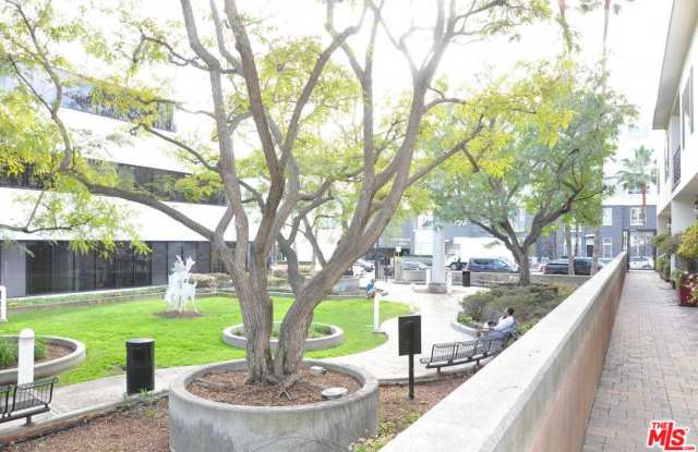 160 North CRESCENT Drive Gallery 3