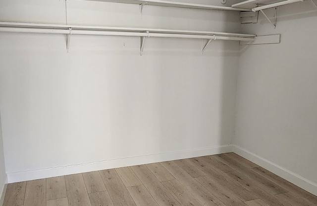720 North Genesee Avenue Gallery 2