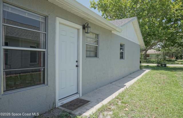 1423 Jasper Avenue NW photos photos