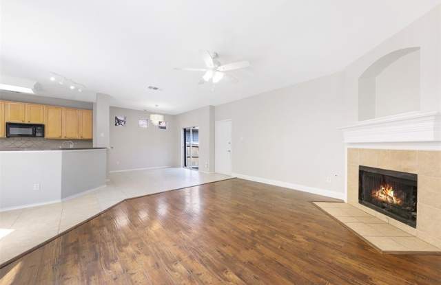 5420 Waterwood Court Gallery 4