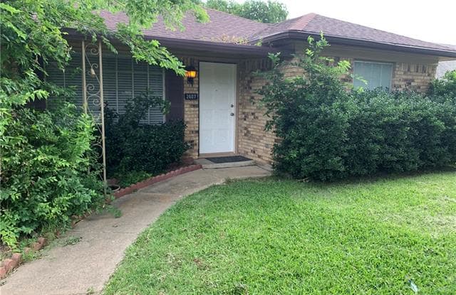 2605 18th Street - 2605 18th St, Plano, TX 75074