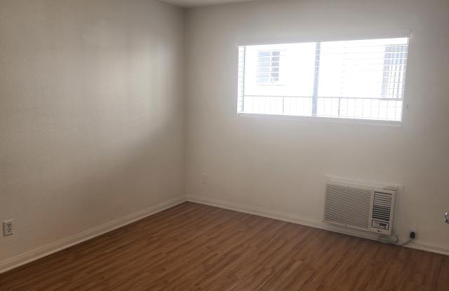 11919 Avon Way Gallery 3